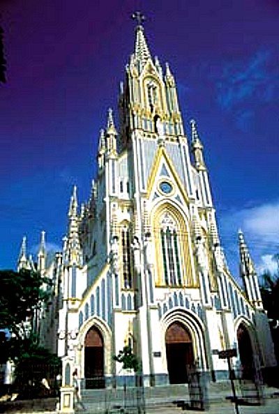IGREJA DE LOURDES, Por MILTON